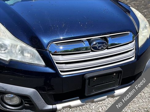 Used 2014 Subaru Outback 2.5i Limited w/ Moonroof Package AWD/4WD image 24