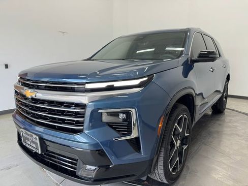 Used 2026 Chevrolet Traverse High Country w/ LPO, Floor Liner Package FWD image 29