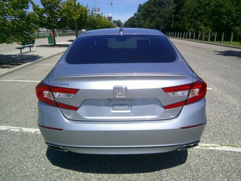 Used 2018 Honda Accord Sport image 98