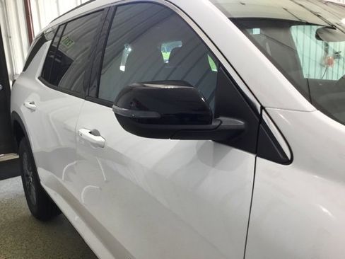 New 2026 Chevrolet Traverse LT w/ LPO, Floor Liner Package image 23