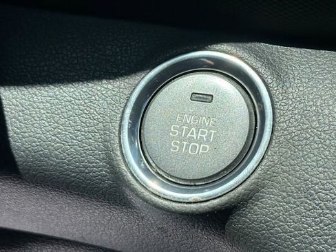 Used 2022 Hyundai Ioniq Blue FWD image 26