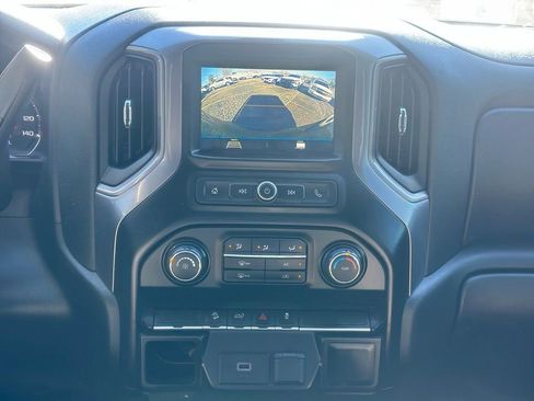 Used 2019 Chevrolet Silverado 1500 Custom Trail Boss w/ Custom Convenience Package image 5