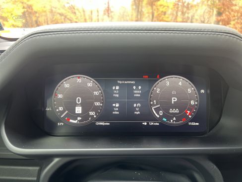 Used 2024 Land Rover Defender 110 V8 image 14