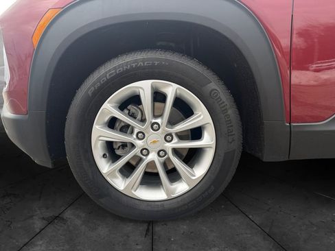 Used 2025 Chevrolet TrailBlazer LS w/ LS Convenience Package image 14