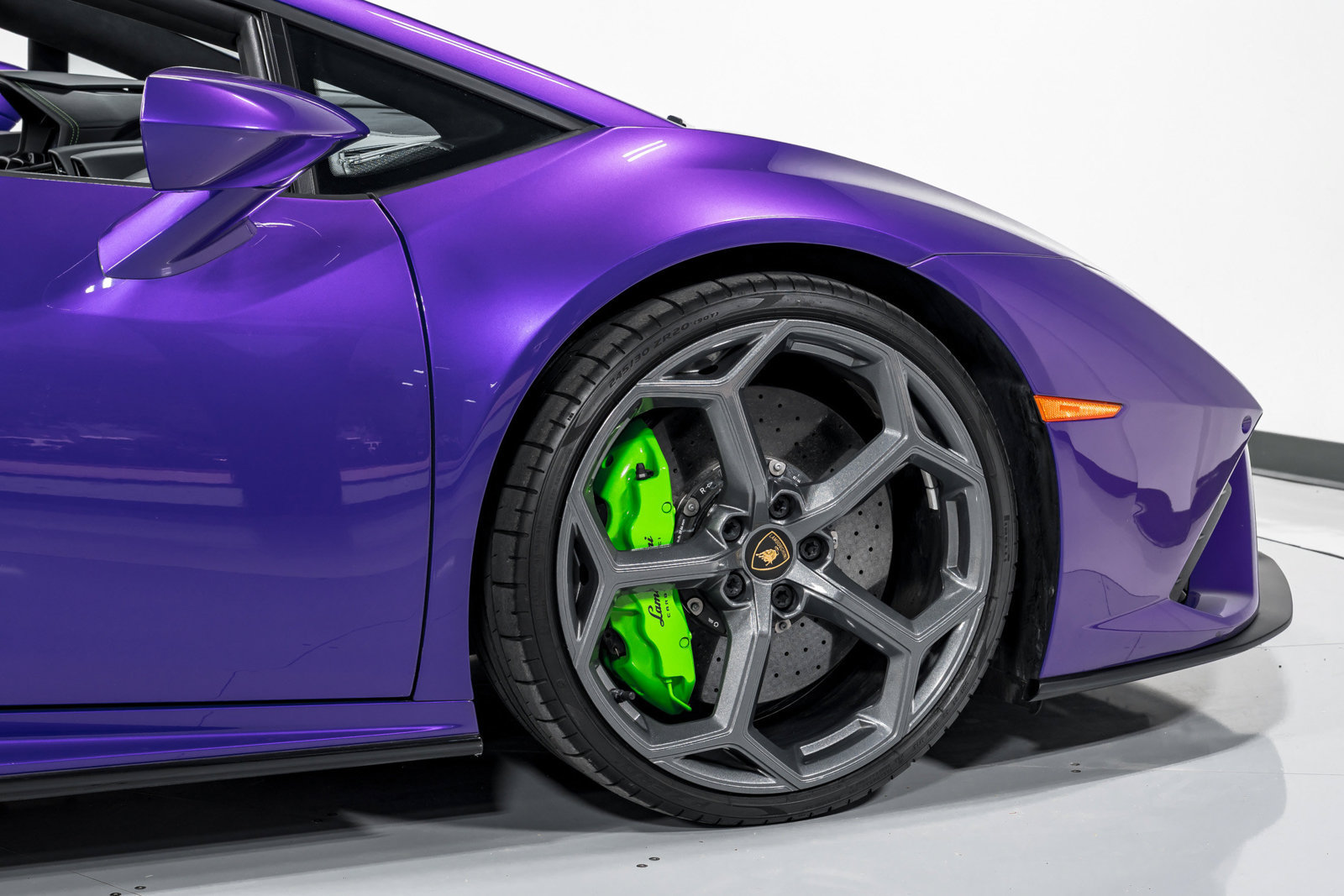 Used 2023 Lamborghini Huracan EVO RWD image 52
