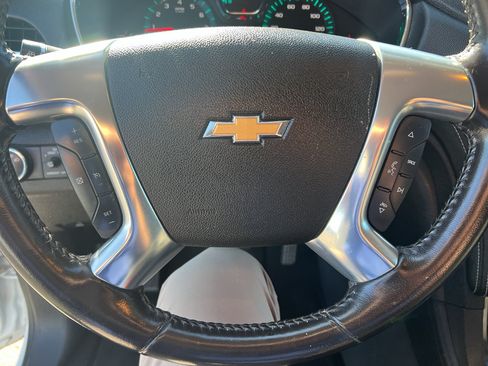 Used 2017 Chevrolet Traverse LT AWD/4WD image 12