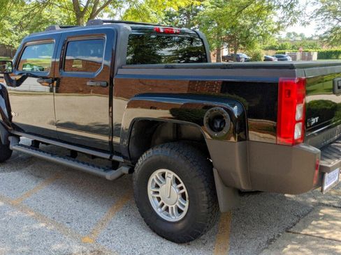 Used 2010 HUMMER H3T image 7