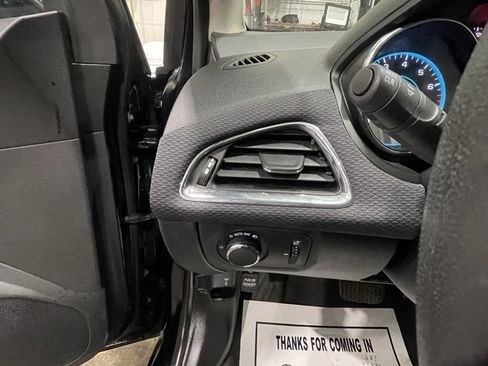 Used 2017 Chevrolet Cruze LS image 26