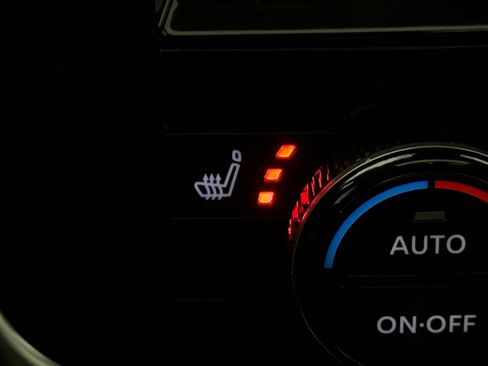 Used 2023 Nissan Rogue SL image 19