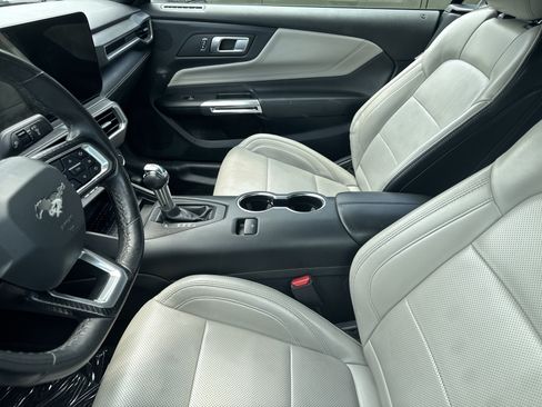 Used 2024 Ford Mustang Premium RWD image 4