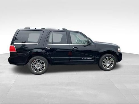 Used 2009 Lincoln Navigator 4WD image 8
