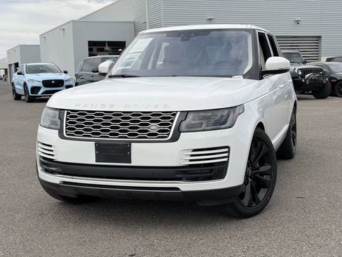Used 2018 Land Rover Range Rover HSE AWD/4WD image 3