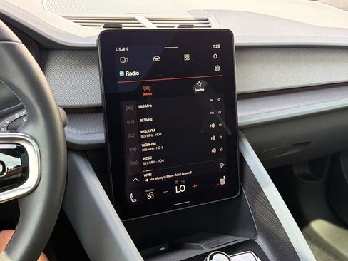 Used 2023 Polestar Polestar 2 Performance w/ Pilot Pack image 23