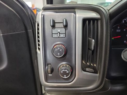 Used 2015 GMC Sierra 2500 SLE AWD/4WD image 14