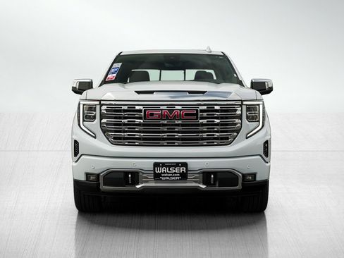 New 2026 GMC Sierra 1500 Denali w/ Denali Reserve Package AWD/4WD image 2