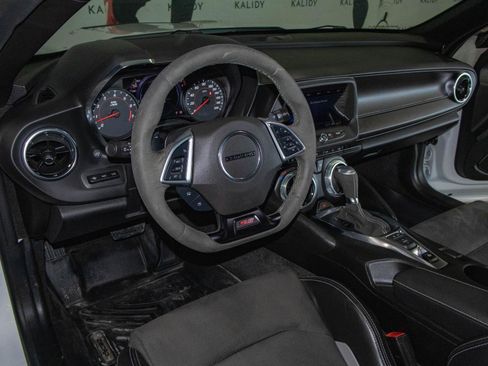 Used 2021 Chevrolet Camaro SS image 5