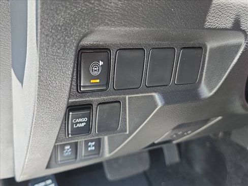 Used 2026 Nissan Frontier PRO-4X AWD/4WD image 10