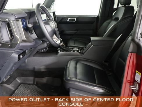 Used 2025 Ford Bronco Badlands AWD/4WD image 21