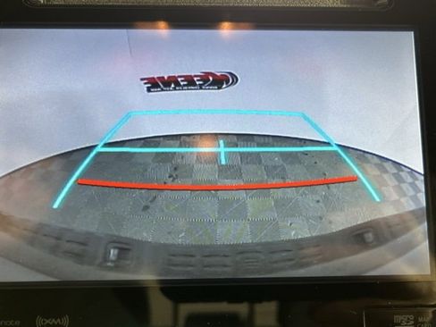 Used 2017 Toyota Tacoma TRD Off-Road image 11