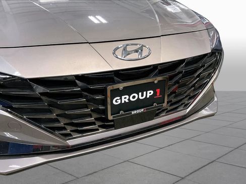 Used 2023 Hyundai Elantra Limited FWD image 30