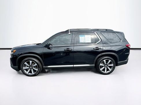 Certified 2025 Honda Pilot Touring image 5