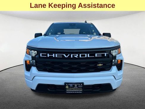 Used 2023 Chevrolet Silverado 1500 Custom image 4
