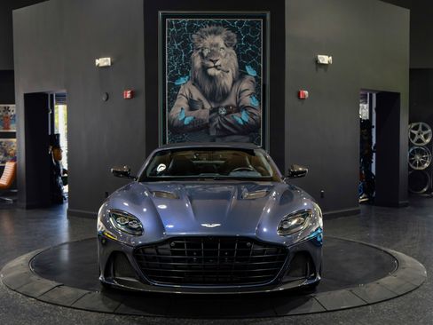 Used 2021 Aston Martin DBS Superleggera Volante image 14
