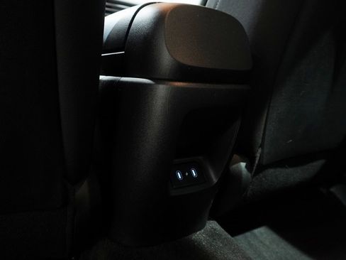 Certified 2025 Hyundai Elantra SE image 14