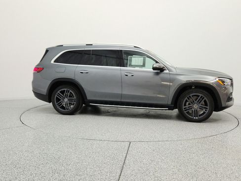 Used 2020 Mercedes-Benz GLS 450 4MATIC image 4
