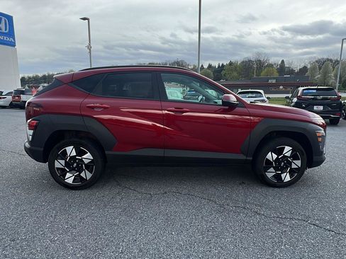 Used 2025 Hyundai Kona SEL AWD/4WD image 3