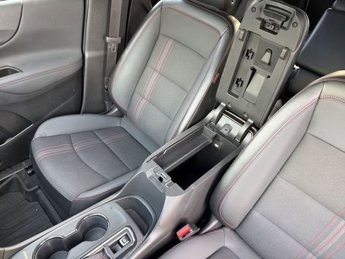 Certified 2022 Chevrolet Equinox RS w/ Infotainment Package image 22