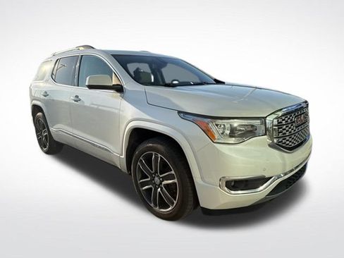 Used 2019 GMC Acadia Denali w/ Technology Package AWD/4WD image 12