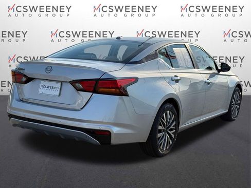 Used 2025 Nissan Altima 2.5 SV image 5