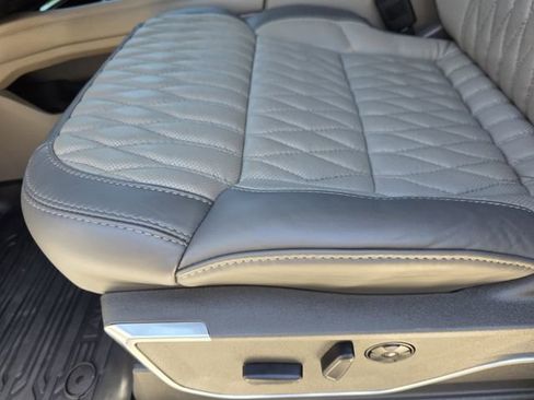 Used 2026 Ford F250 Platinum w/ Platinum Plus Package AWD/4WD image 22