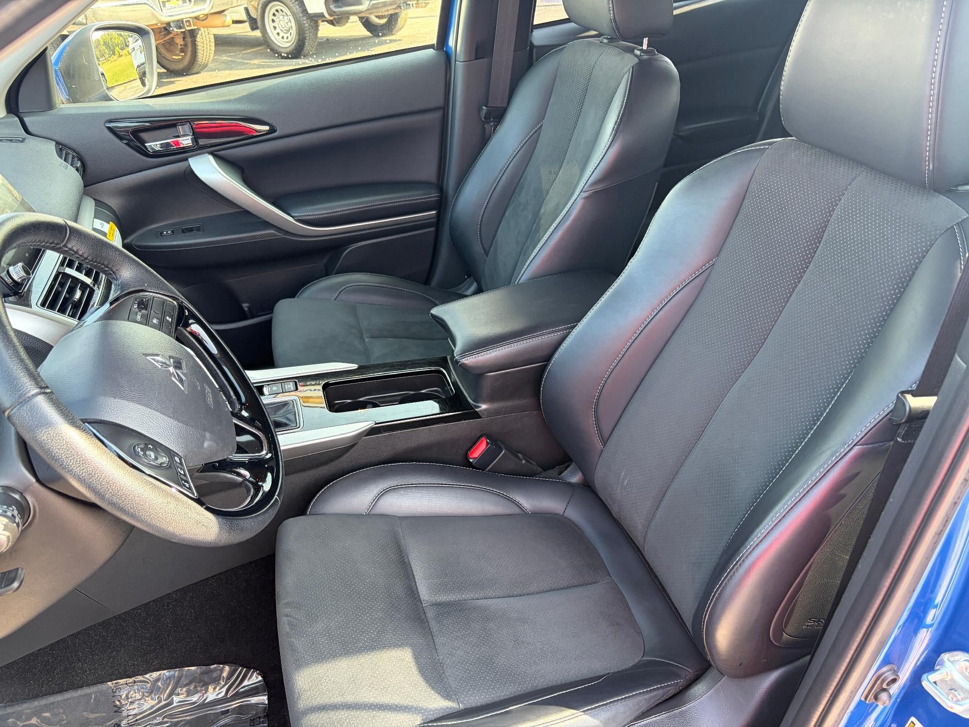 Used 2025 Mitsubishi Eclipse Cross SE AWD/4WD image 16