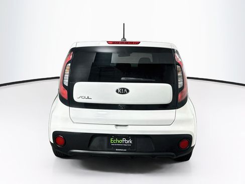 Used 2018 Kia Soul w/ Convenience Package FWD image 7