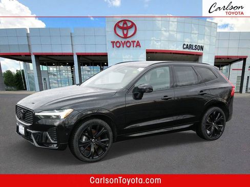 Used 2024 Volvo XC60 B5 Ultimate w/ Protection Package Premier AWD/4WD image 1