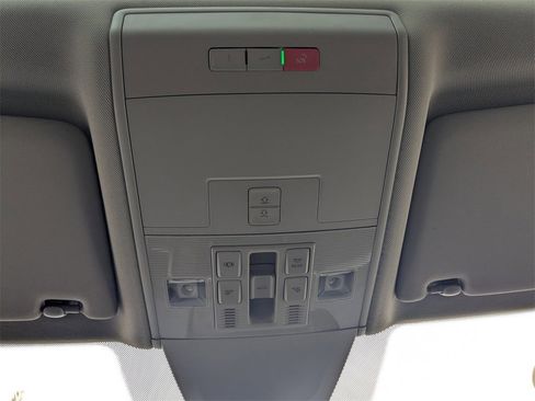 Used 2021 Volkswagen Atlas SEL image 49