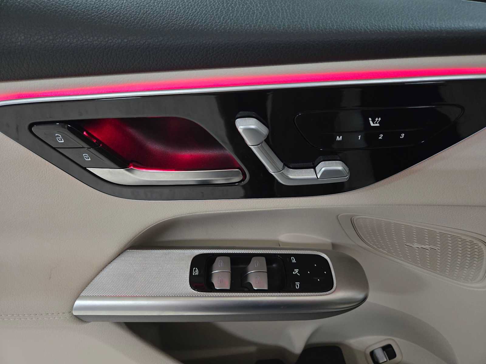 Certified 2026 Mercedes-Benz GLC 300 4MATIC image 25