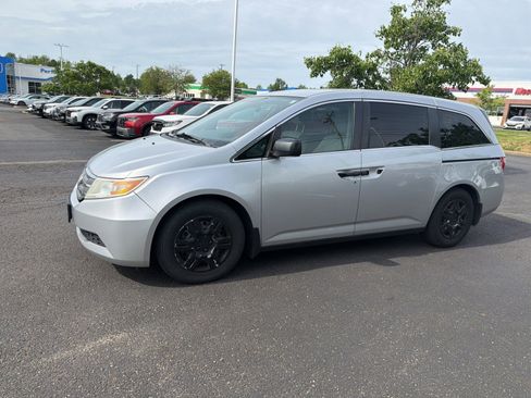 Used 2013 Honda Odyssey LX image 13