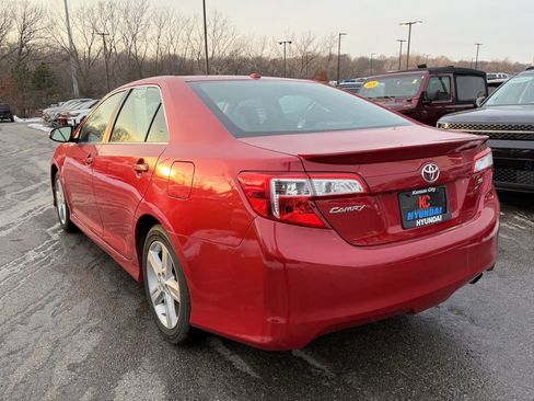 Used 2014 Toyota Camry SE image 5