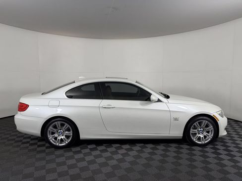 Used 2012 BMW 335i xDrive Coupe AWD/4WD image 5