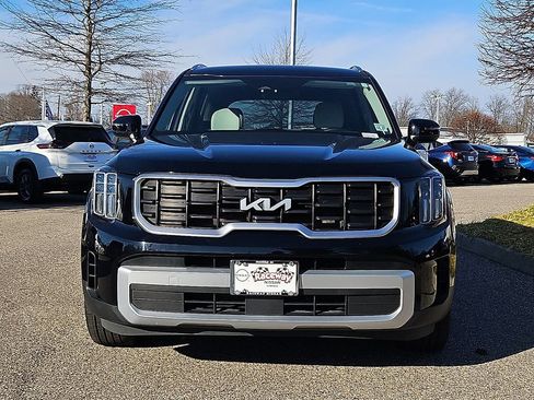 Used 2023 Kia Telluride S FWD image 3