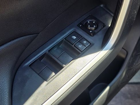 Used 2019 Toyota RAV4 XLE FWD image 28