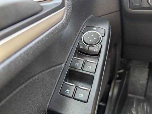 Used 2022 Ford Escape SE w/ Convenience Package image 40