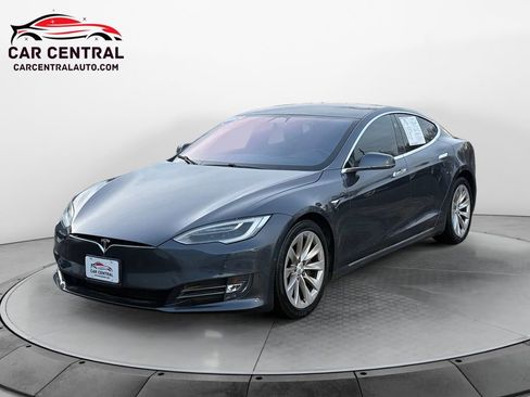 Used 2017 Tesla Model S 90D image 1