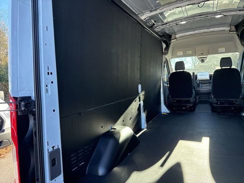 New 2026 Ford Transit 250 148 Medium Roof w/ Load Area Protection Package image 4