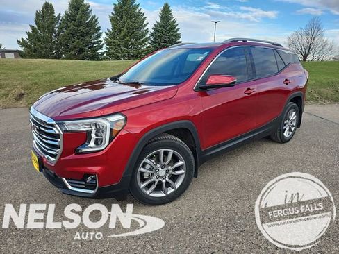 Used 2022 GMC Terrain SLT w/ Infotainment Package II AWD/4WD image 1