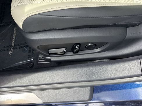 Used 2025 Lexus ES 350 w/ Premium Package FWD image 12
