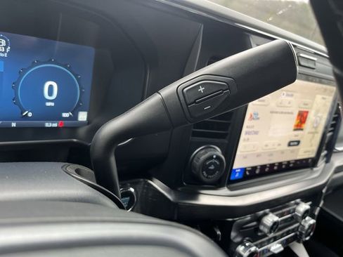 New 2026 Ford F250 Lariat w/ Lariat Premium Package image 24